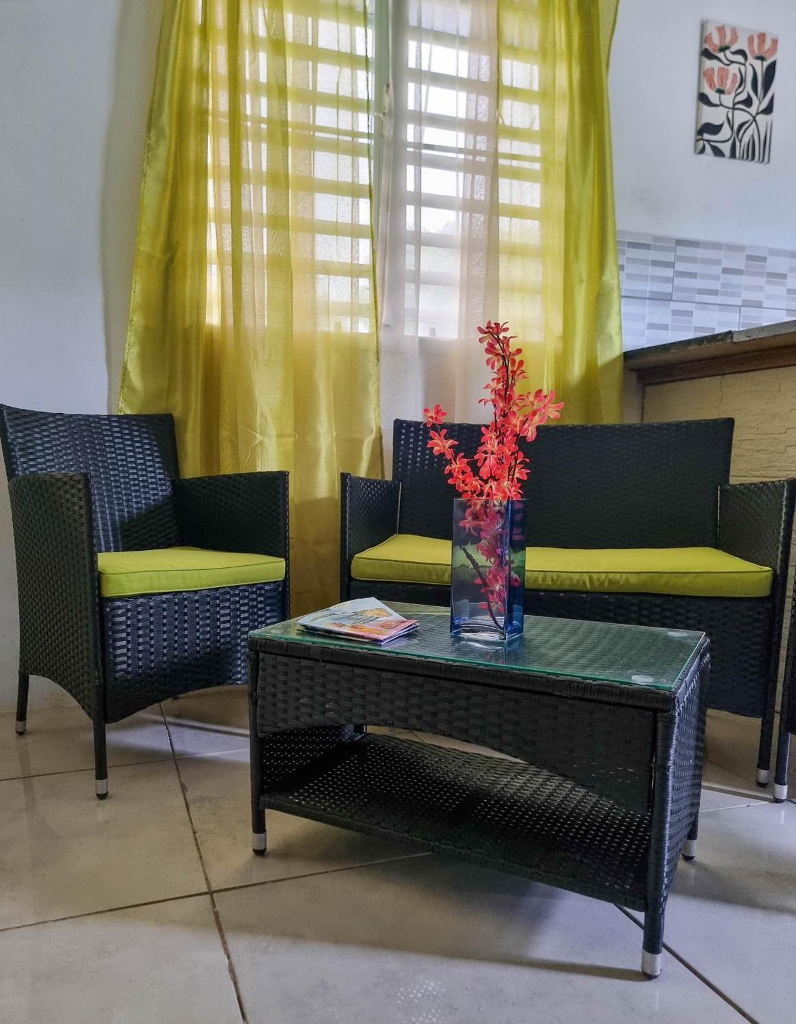 Cattleya Flor Hotel オラニエスタッド エクステリア 写真